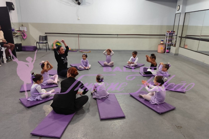 Baby Class — atividade criativa em grupo